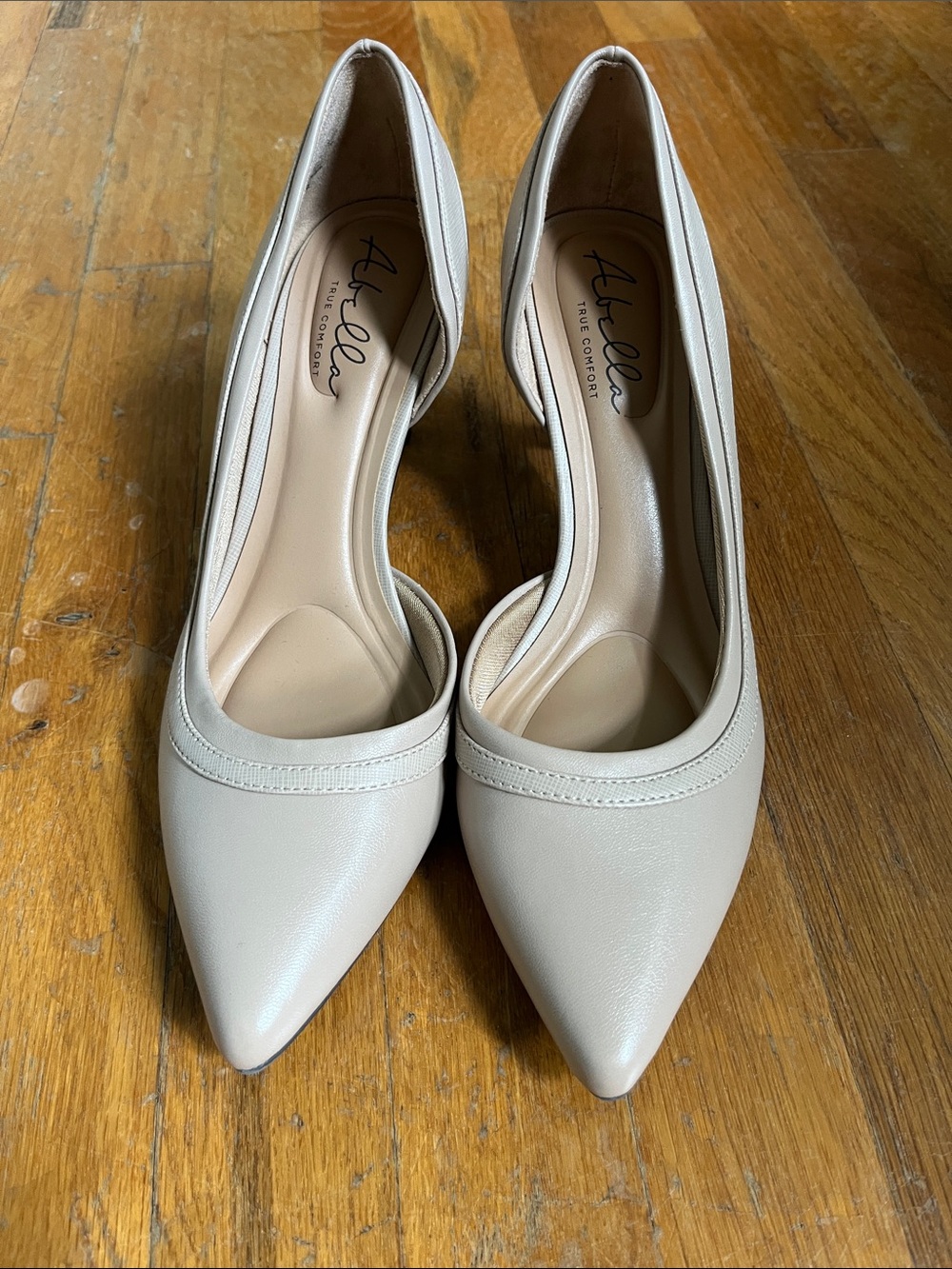 Abella Women's Pointed Toe Pumps in Nude